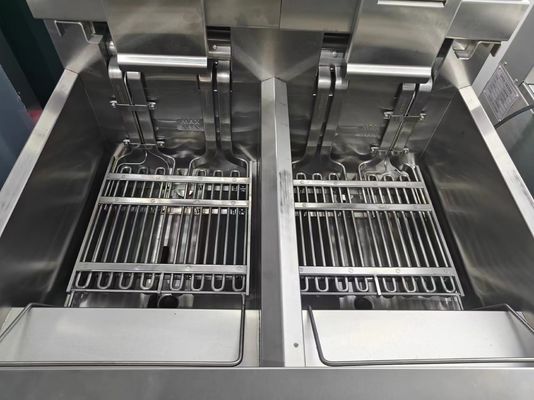 Automatic Lift Electric Double Pots 28KW Chips Open Fryer con sistema di filtro dell'olio