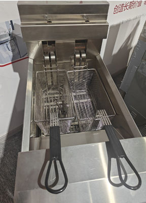 Una pentola due cestini pannello touchscreen intelligente 14KW 380V friggitrice elettrica aperta
