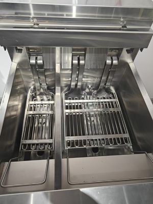 Fritura elettrica due pentole 3 cestini pannello touchscreen con sistema di filtro dell'olio