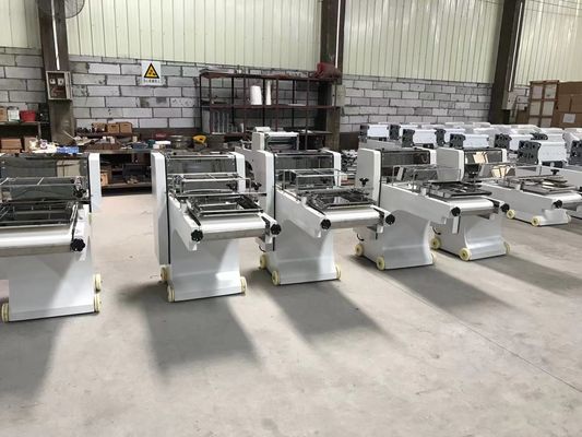 Macchine per la trasformazione di tostapane elettrici per uso commerciale