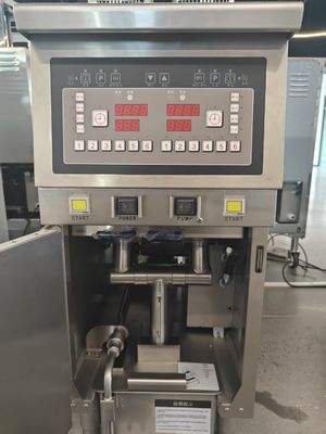 Due pentole due cestini 7.5L*2 Piccola capacità 14kw risparmio di olio frigorifero elettrico aperto con filtrazione dell'olio